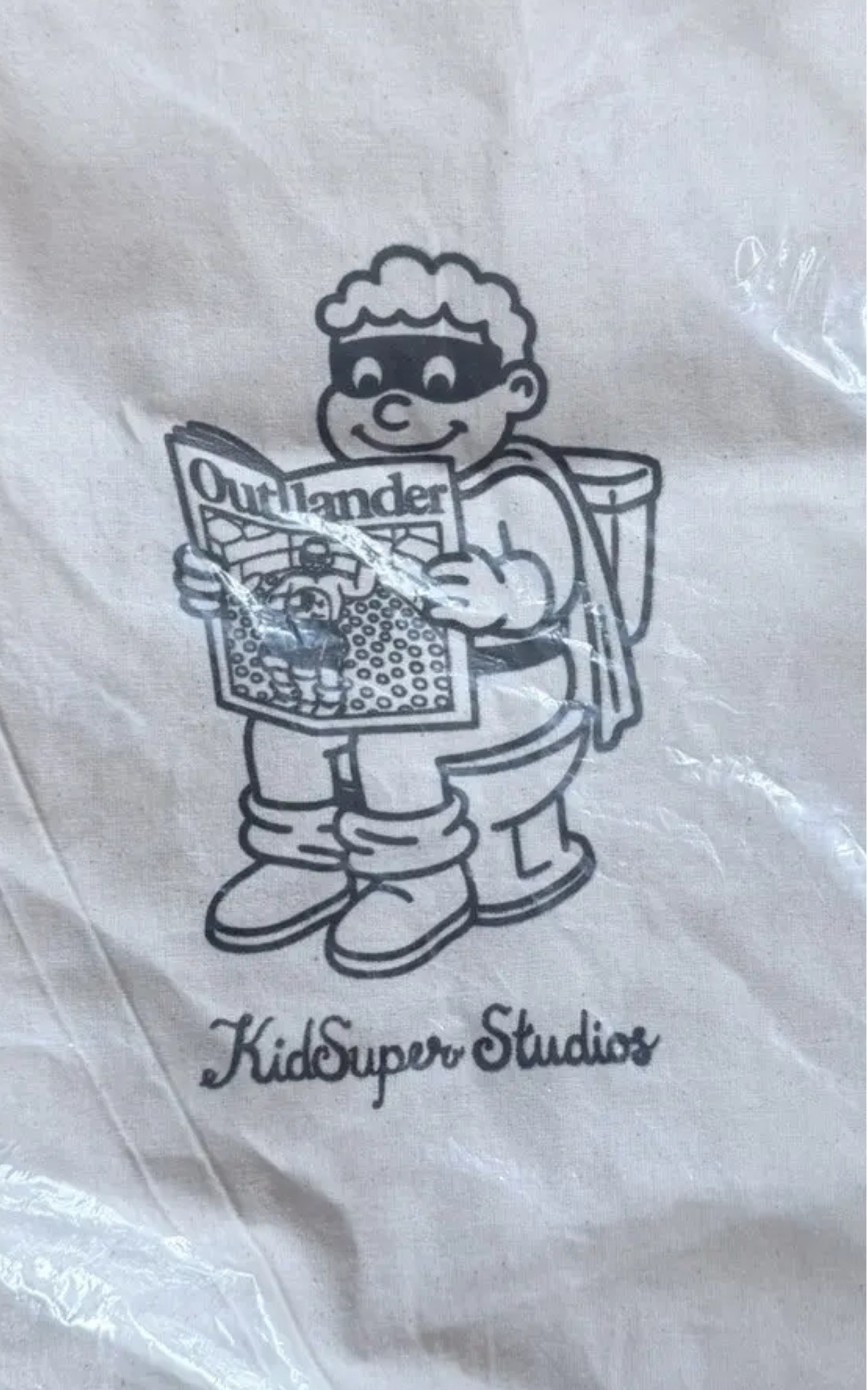 [Cream] OUTLANDER X KIDSUPER TOTE